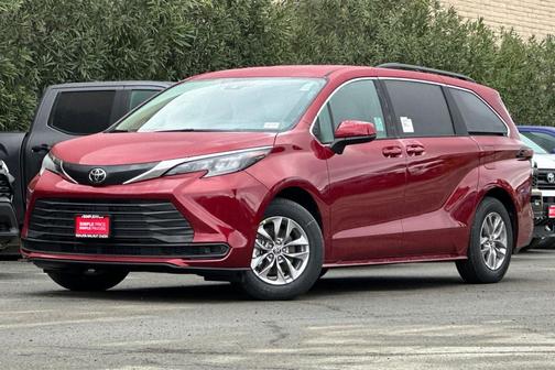 2026 Toyota Sienna LE