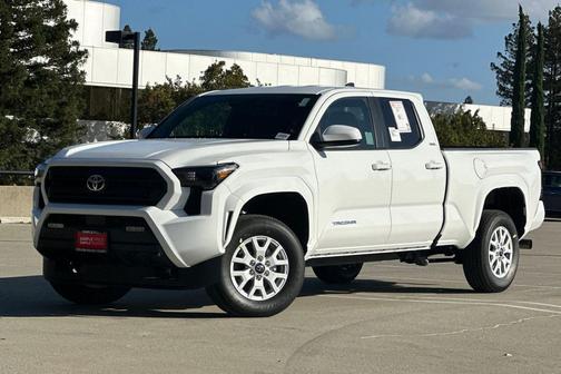 2025 Toyota Tacoma SR5
