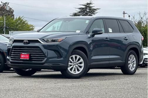 2025 Toyota Grand Highlander XLE