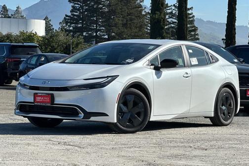 2026 Toyota Prius Plug-In Hybrid SE