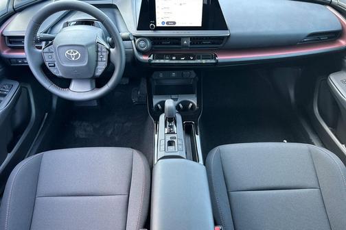 2026 Toyota Prius Plug-In Hybrid SE