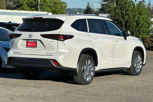 2026 Toyota Highlander Hybrid Limited