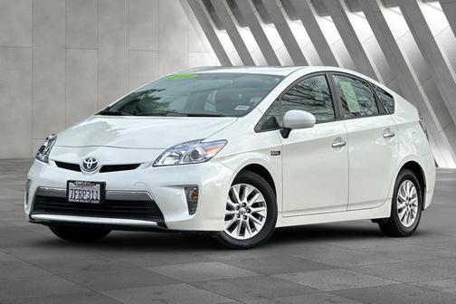 2014 Toyota Prius Plug-in Base
