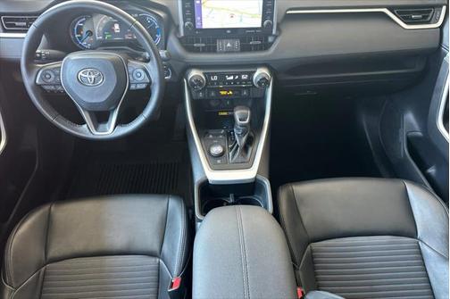 2022 Toyota RAV4 Hybrid SE