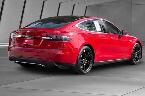 2014 Tesla Model S 