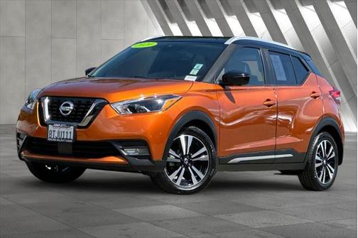 2020 Nissan Kicks SR