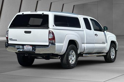 Super White 2013 Toyota Tacoma PreRunner