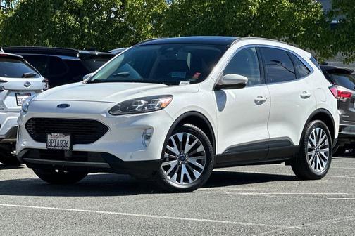 2020 Ford Escape Titanium