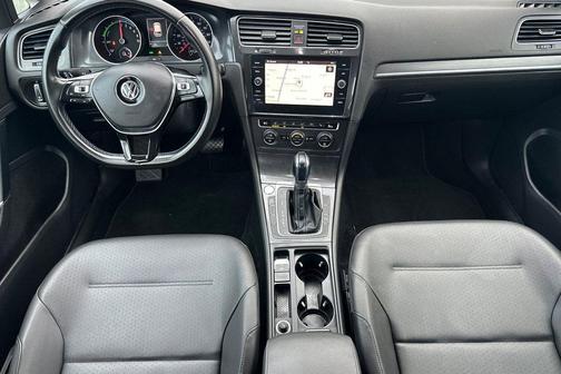 2017 Volkswagen e-Golf SEL Premium