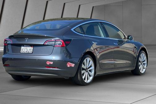 2017 Tesla Model 3 Long Range