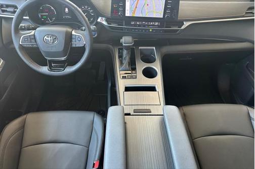 2022 Toyota Sienna XSE 7 Passenger