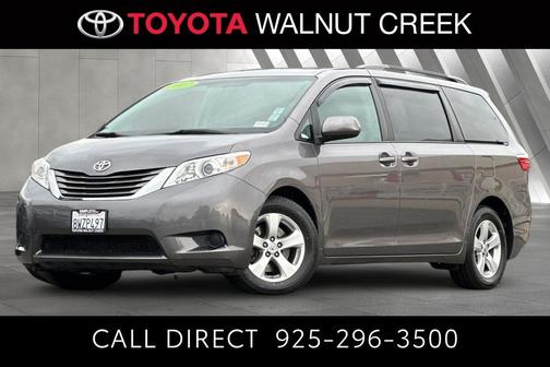 2017 Toyota Sienna LE
