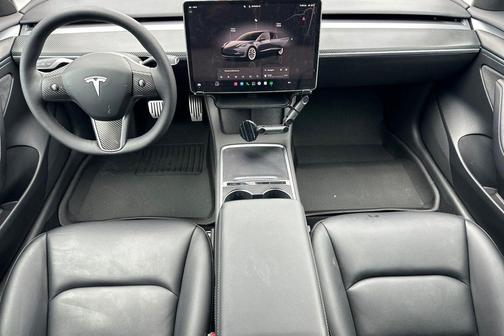 Midnight Silver Metallic 2023 Tesla Model 3 Standard Range