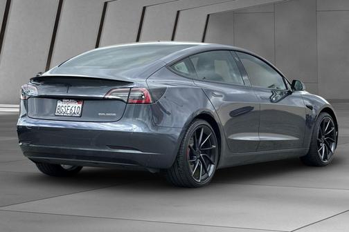 2018 Tesla Model 3 Long Range