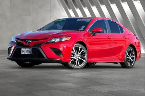 2019 Toyota Camry SE