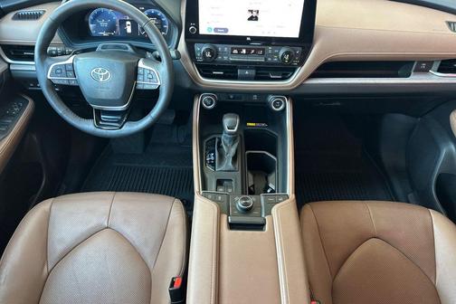 Celestial Silver Metallic 2024 Toyota Grand Highlander Platinum