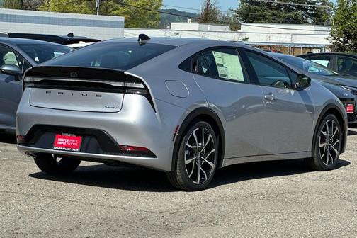 Cutting Edge 2026 Toyota Prius Plug-In Hybrid XSE