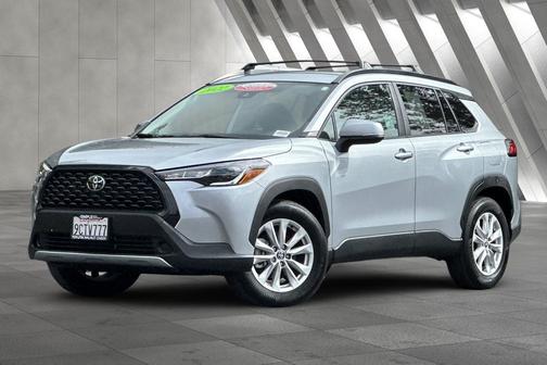 2022 Toyota Corolla Cross LE