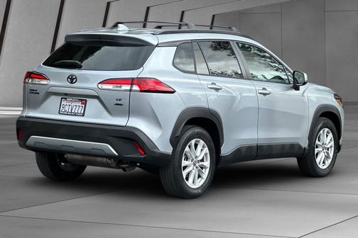 2022 Toyota Corolla Cross LE