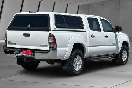 Super White 2015 Toyota Tacoma Base