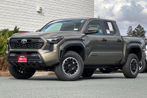 2025 Toyota Tacoma TRD Off-Road