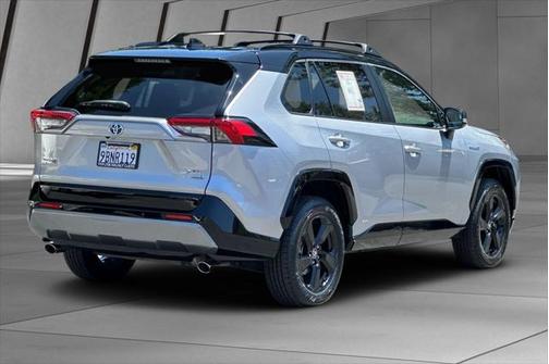 2019 Toyota RAV4 Hybrid SE