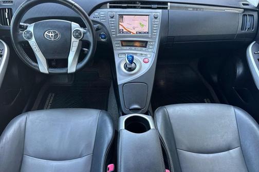 2012 Toyota Prius Plug-in Advanced