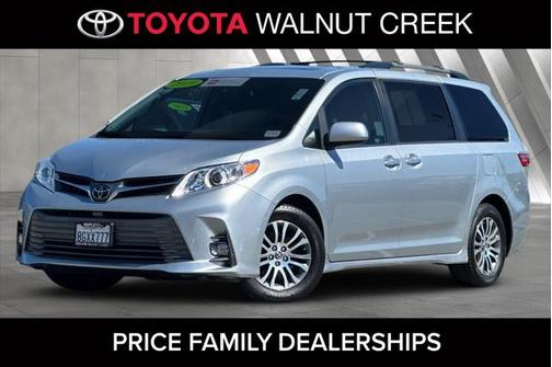 2019 Toyota Sienna XLE