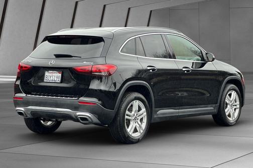 2021 Mercedes-Benz GLA 250 Base 4MATIC