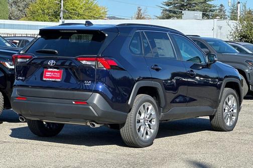 2025 Toyota RAV4 XLE Premium