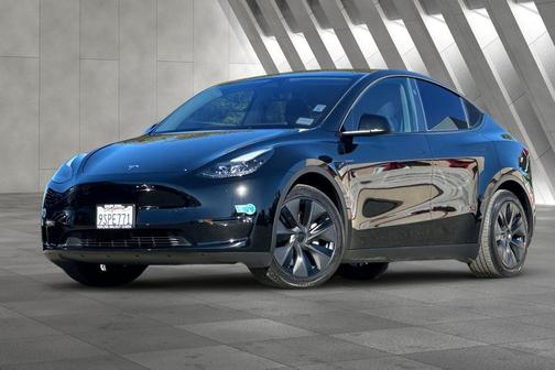 2025 Tesla Model Y Long Range Dual Motor All-Wheel Drive