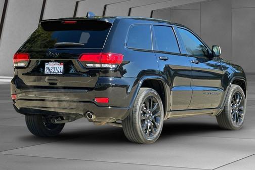 2020 Jeep Grand Cherokee Altitude