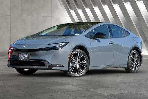2024 Toyota Prius XLE