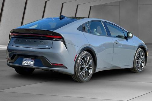 2024 Toyota Prius XLE