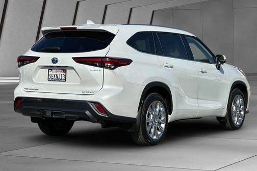 2023 Toyota Highlander Hybrid Limited