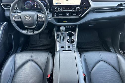 2023 Toyota Highlander Hybrid Limited
