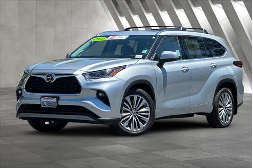 2022 Toyota Highlander Platinum