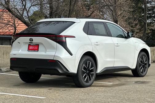 2026 Toyota bZ XLE Plus