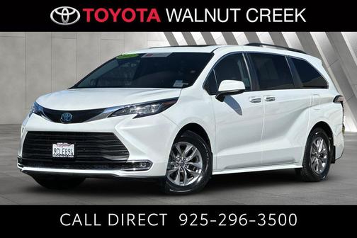 2022 Toyota Sienna XLE
