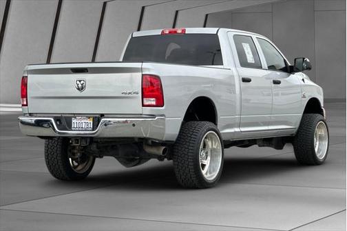 2017 RAM 2500 Tradesman Crew Cab 4x4 6'4' Box