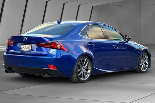 2016 Lexus IS 200t Base