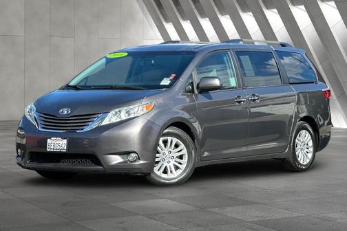 Predawn Gray Mica 2016 Toyota Sienna XLE