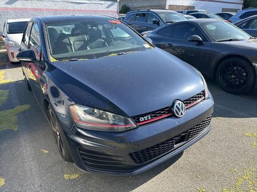 2016 Volkswagen Golf GTI 2.0T SE 4-Door