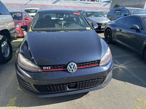 2016 Volkswagen Golf GTI 2.0T SE 4-Door
