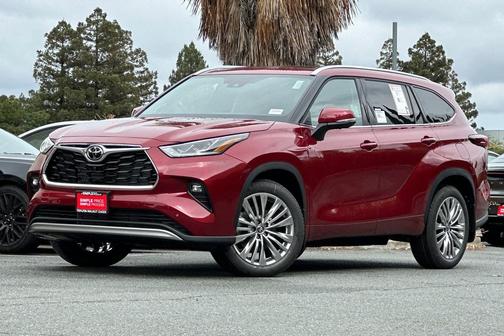 2025 Toyota Highlander Platinum