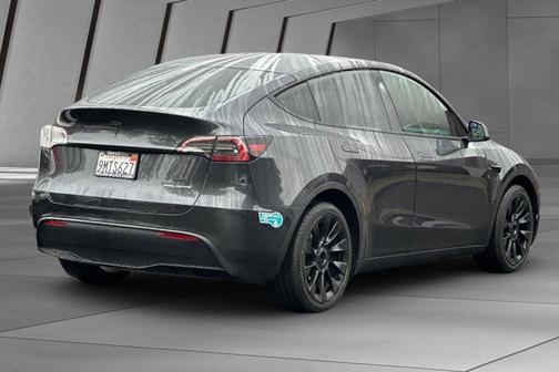 2024 Tesla Model Y Long Range Dual Motor All-Wheel Drive