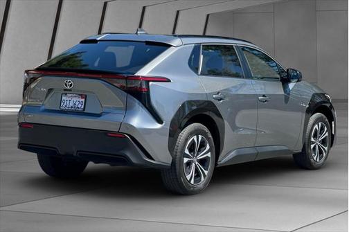 2025 Toyota bZ4X XLE