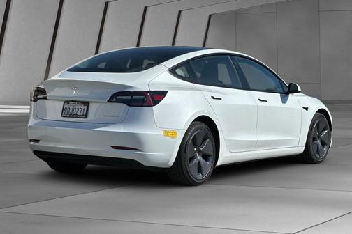 2022 Tesla Model 3 Long Range