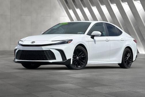 Ice Cap 2026 Toyota Camry SE