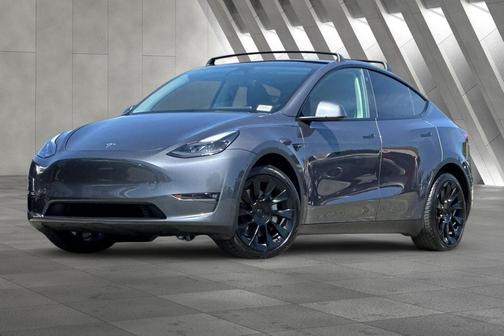 Midnight Silver Metallic 2023 Tesla Model Y Long Range